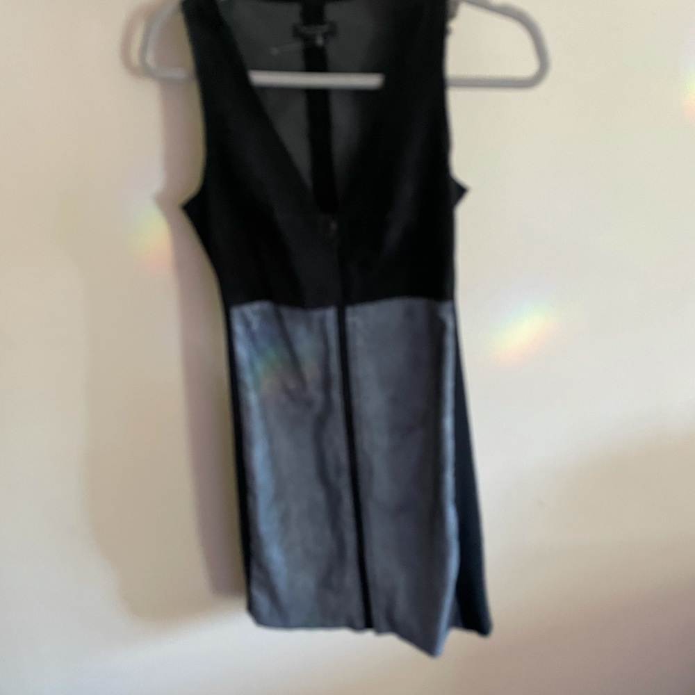 Rag & Bone beautiful dress never worn.  Size 2 has a stretch to it.